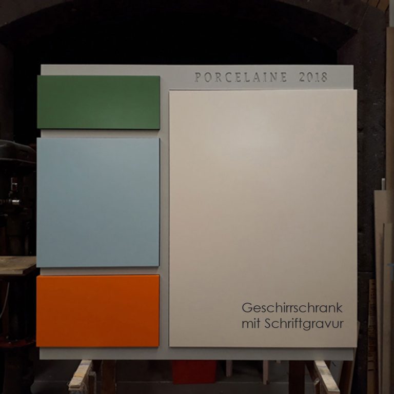Schrank Kofferschrank Polyester Handwerkstechnik Tisch Furnier